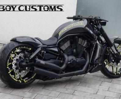 Harley Davidson Night Rod Yellow Carbon by Bad Boy Customs 01