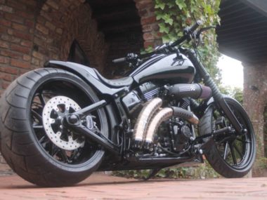 Harley Davidson softail breakout x-trem 05