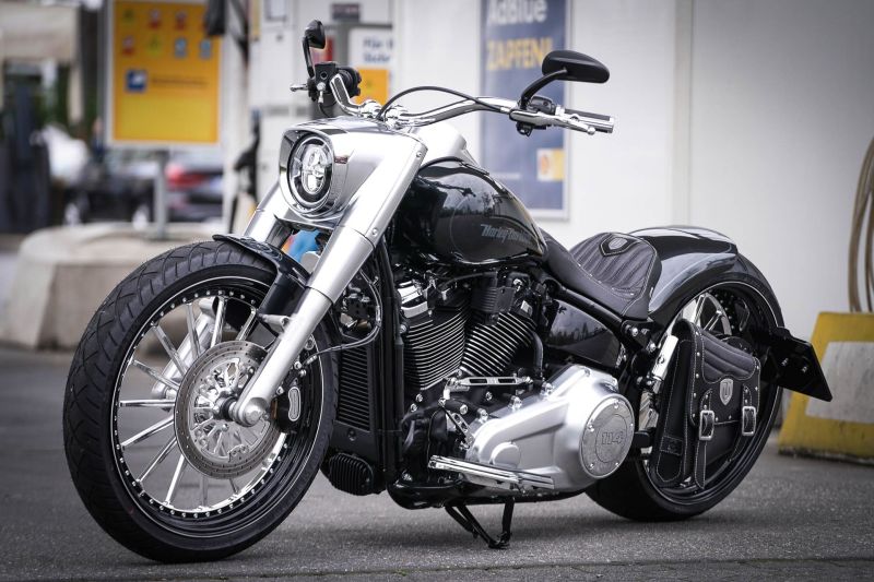 Harley-Davidson Fat Boy customized “Pirate” by Thunderbike
