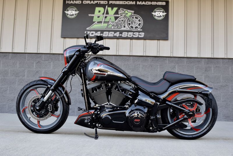 Harley Davidson CVO custom Breakout