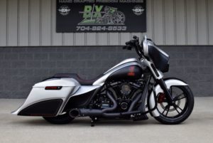 HARLEY DAVIDSON STREET GLIDE FAT TIRE CUSTOM 01
