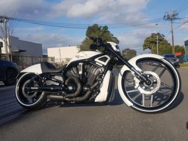 Harley Davidson VRod bigass "White" by DarkSide
