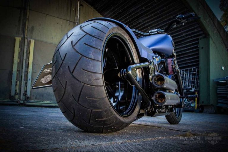 Harley-Davidson Breakout By Rick's Motorcycles