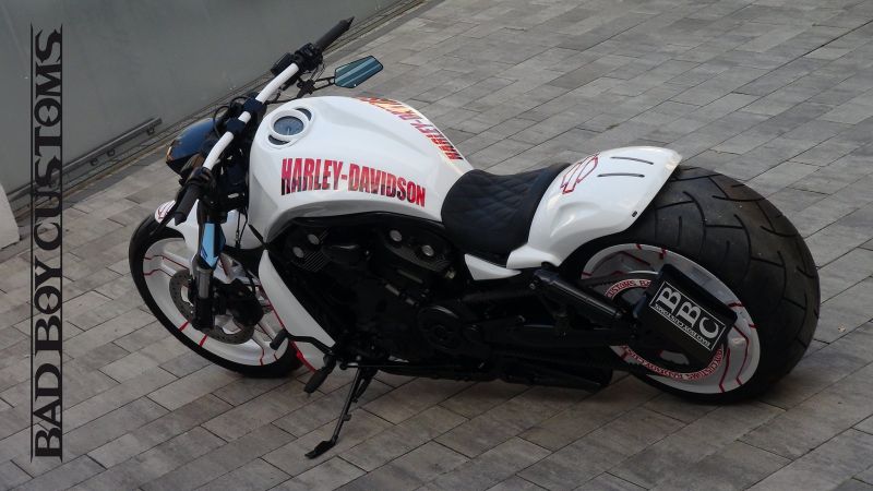 Harley-Davidson Night Rod custom “White” by Bad Boy Customs