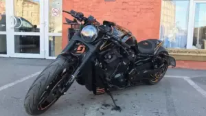 Harley-Davidson V-Rod ‘Orange Line’ by Burmeisters