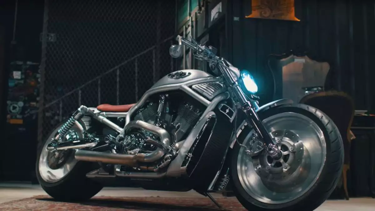 Harley-Davidson VRod '100 Anos' by Shibuya Garage