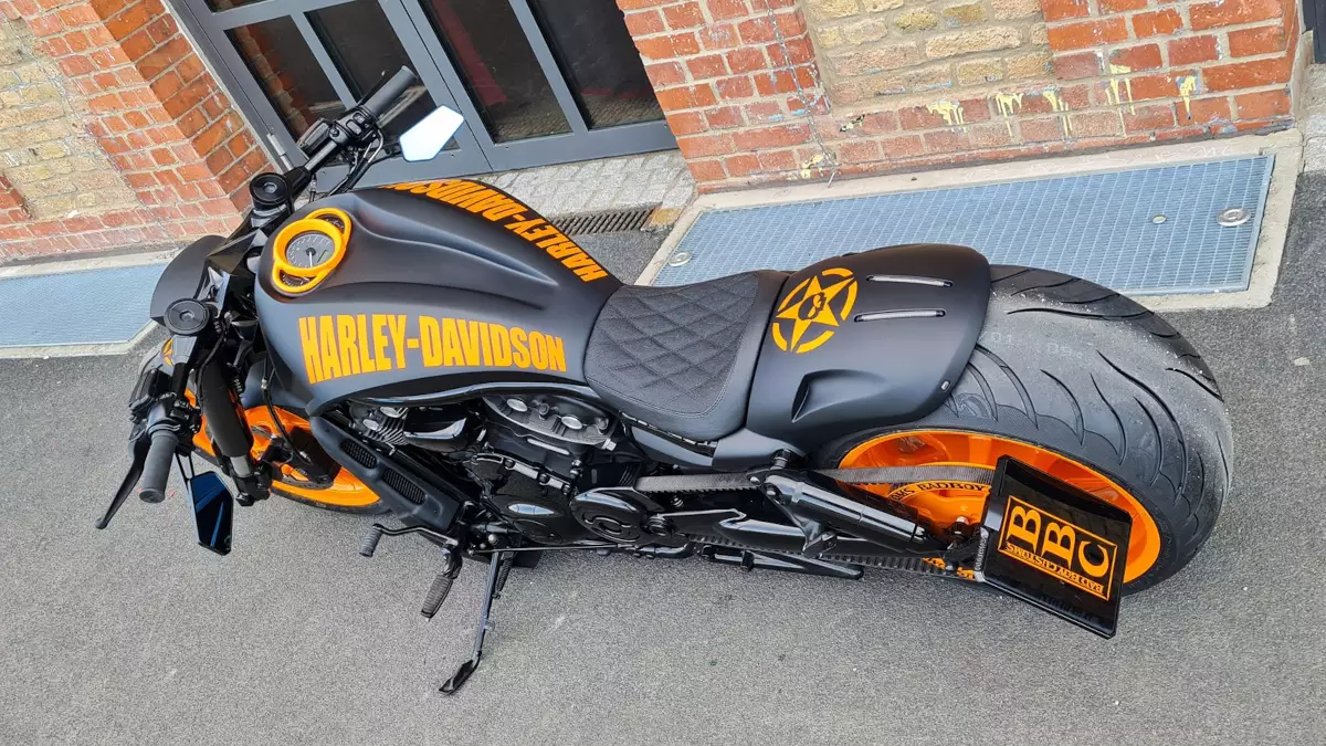 Harley-Davidson Night Rod Special – 'Orange Matt 280'