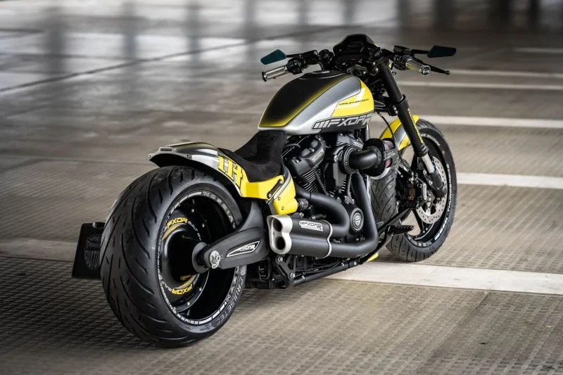 Harley-Davidson FXDR Custom Invader by Thunderbike