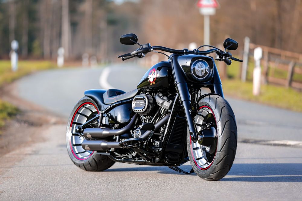 Harley-Davidson Softail Fat Boy customized by Thunderbike