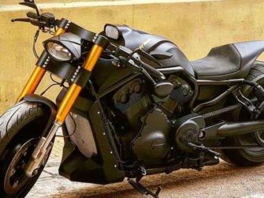 Harley-Davidson V Rod Custom Bike  modificada por Fiber Bull