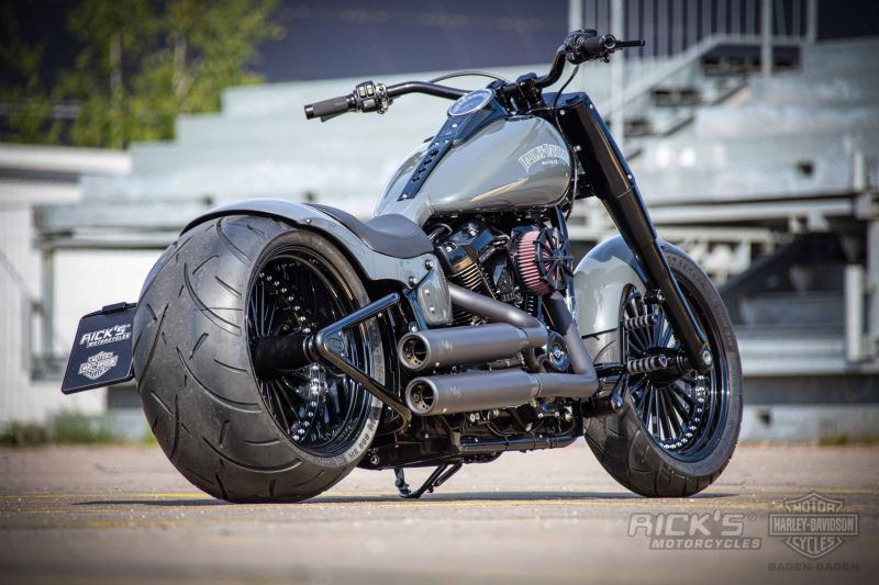 Harley-Davidson Fat Boy “The Puncher” by Rick’s Motorcycles