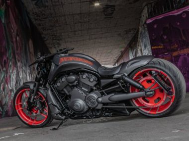 Harley-Davidson-V-Road-GEO-280Red-by-Bad-Boy-Customs-06