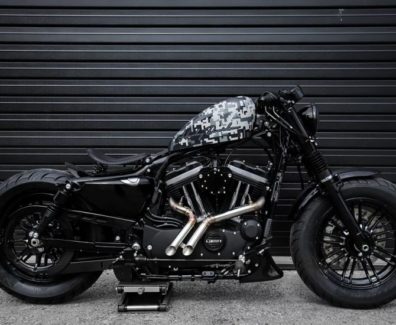 Sportster-bobber-Forty-Eight-Submariner-by-Limitless-Customs-002