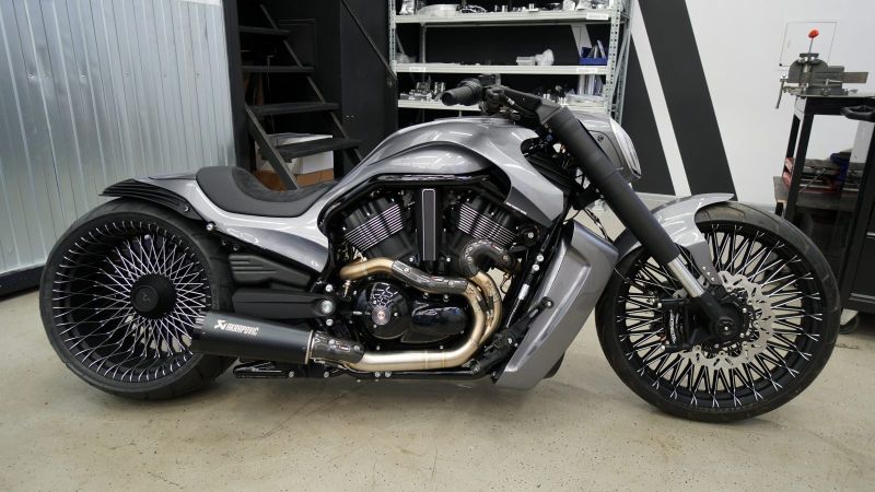 Harley-Davidson V-Rod ‘GIOTTO 11’ by Box39