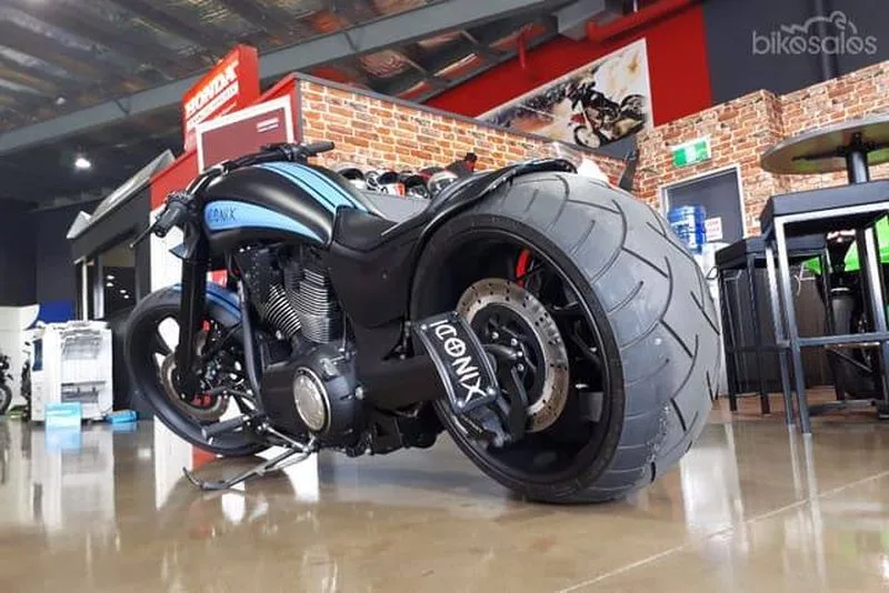 Victory-Hammer-Muscle-ICONIX-by-Big-Bike-Custom