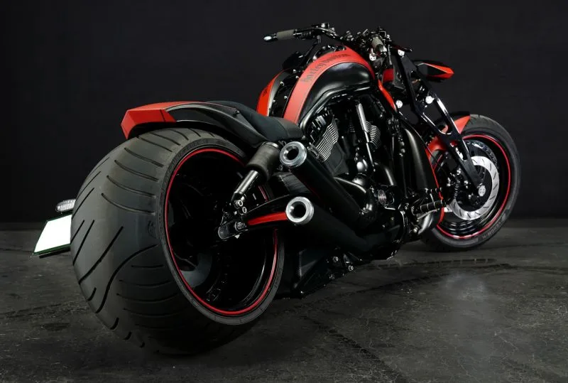 2007-VRSCDX-330-Wide-Tire-Custom