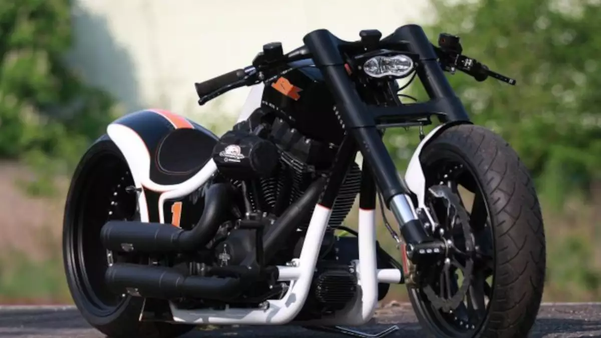 Harley Davidson Screamin Eagle ‘RSR’ by Thunderbike