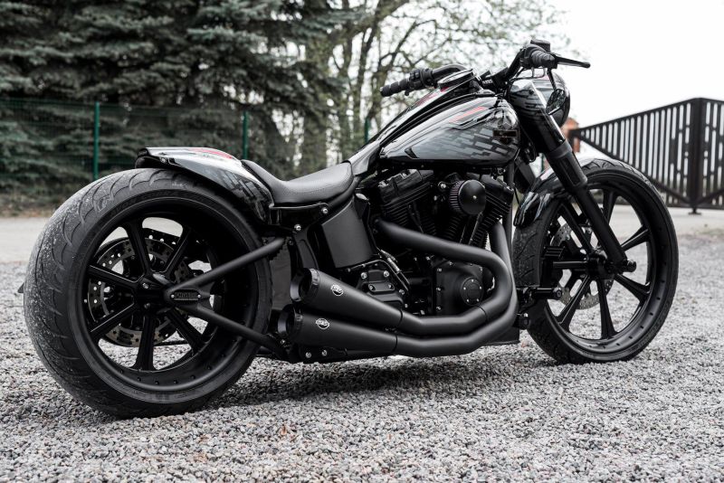 Harley-Davidson-FatBoy-FLSTFB-by-Killer-Custom