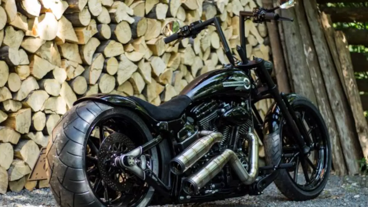 Softail Ape Hanger ‘New Bandit’ by BT Choppers