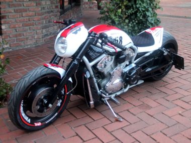 Harley-Davidson V-Rod VRSCA "300" by X-Trem