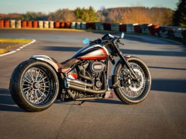 HD FXDR Racing "GT Style" by Thunderbike