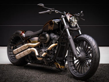 HD-Breakout-customized-by-BT-Choppers-3