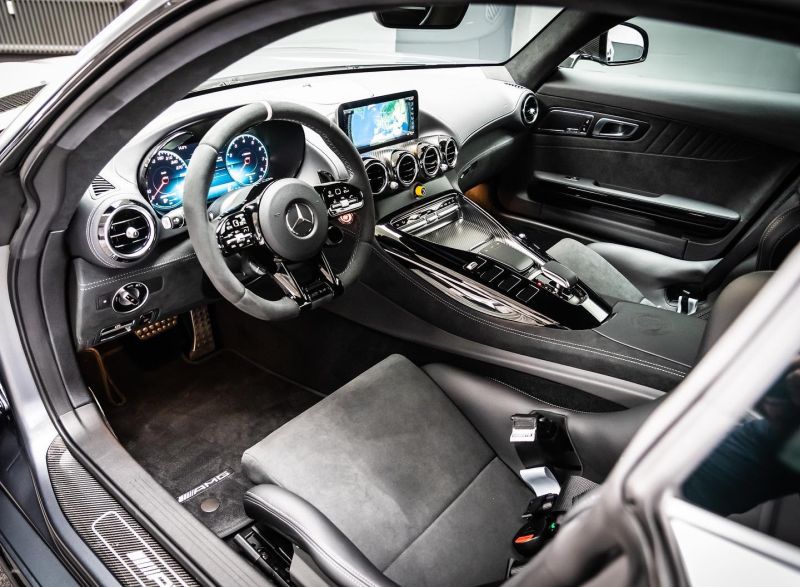 Mercedes-AMG-GT-R-Pro-by-AURUM-Internationa