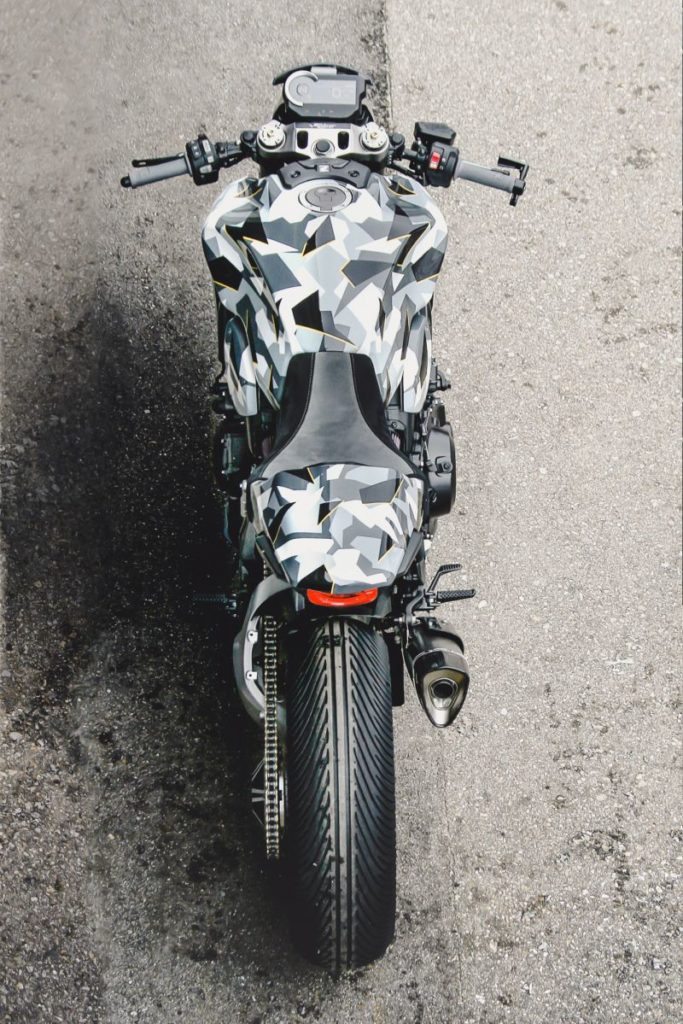 Honda-CB1000R-adical-Camouflage-by-Gannet-Design