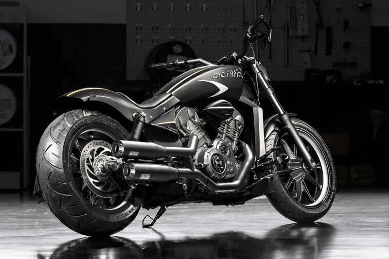Victory-Customs-Octane-Powerline-designed-by-Hollisters-Motorcycles