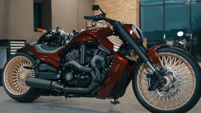 Harley-Davidson V-Rod ‘Giotto 31’ build by BOX39