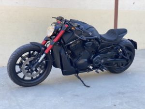 V-rod-Street-Rod-VRSCR-Lion-black-Red-line