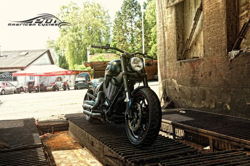 Victory Hammer Muscle 'Gotthard Edition' by PM American Cycles