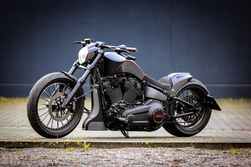 Harley-Davidson Breakout ‘Razorback’ by Thunderbike