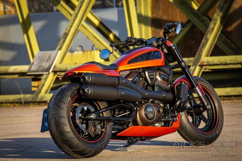 Harley-Davidson-Sportster-S-Ricks-Custombike