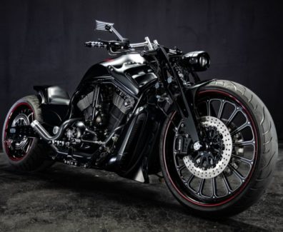 Harley-Davidson-V-Rod-Zelda-by-Bad-Land-01