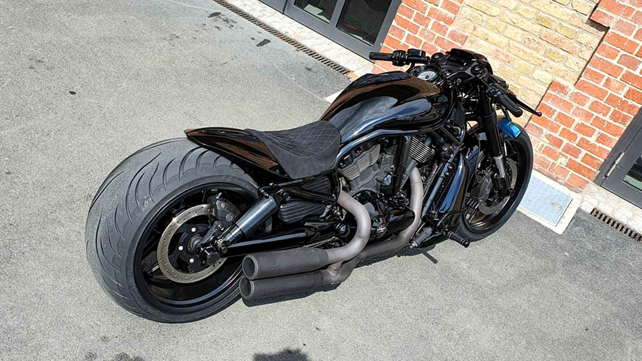 Harley Davidson Night Rod ‘300 Black Gloss’ by Bad Boy Customs