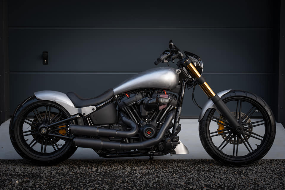 Harley-Davidson Softail M8 customized by BT Choppers