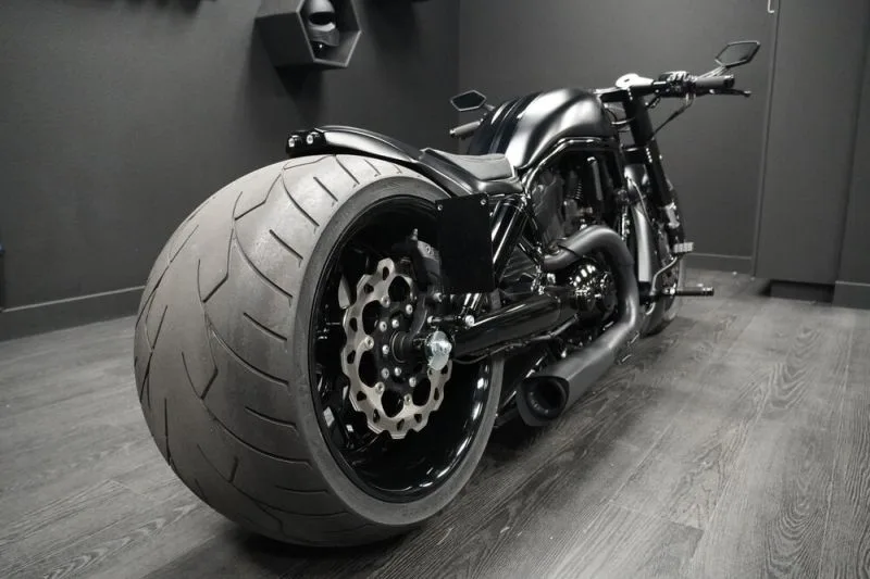 Harley-Davidson-V-Rod-Hawaii-by-DD-Design