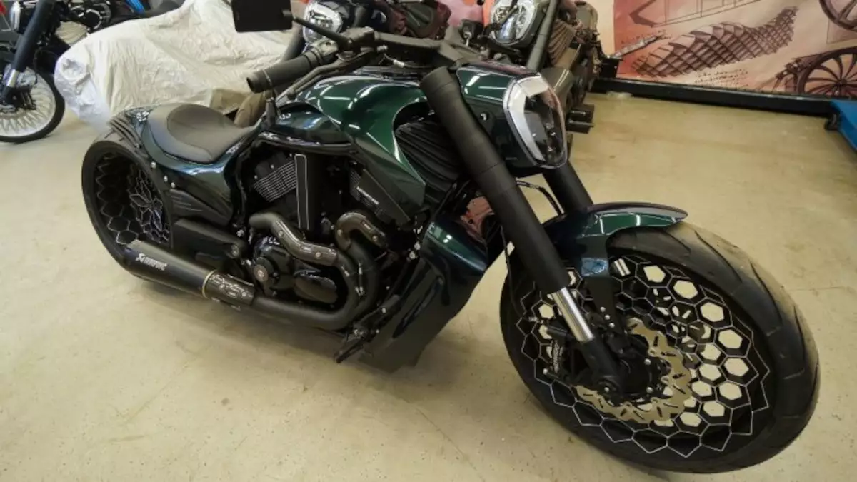 HD Night-Rod 'Giotto 15' by Box39 HD Night-Rod ‘Giotto 15’ by Box39