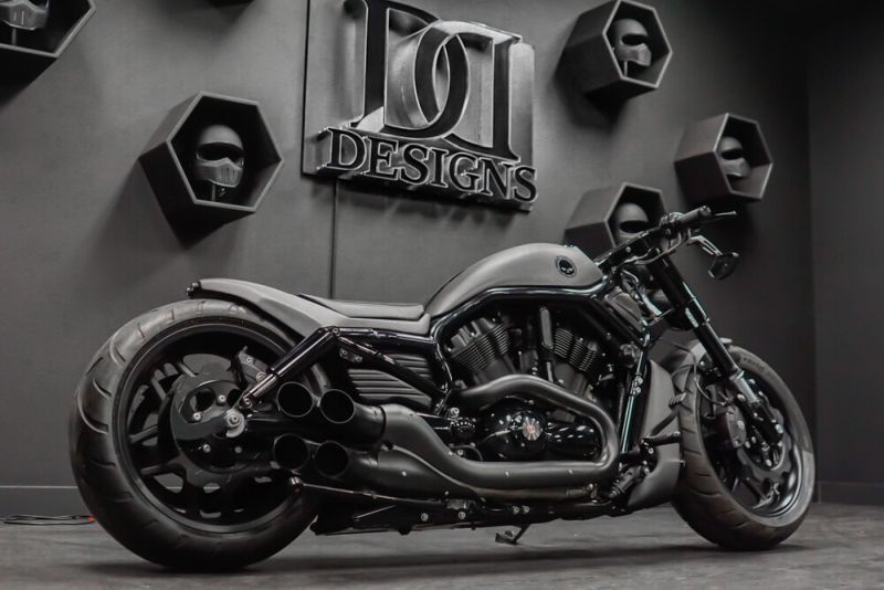 Harley-Davidson V-Rod ‘Dubai’ by DD Designs