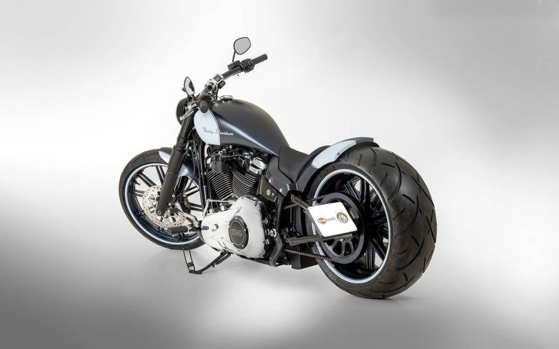 Harley-Davidson Breakout cruiser ‘The silent masterpiece’ by Bündnerbike