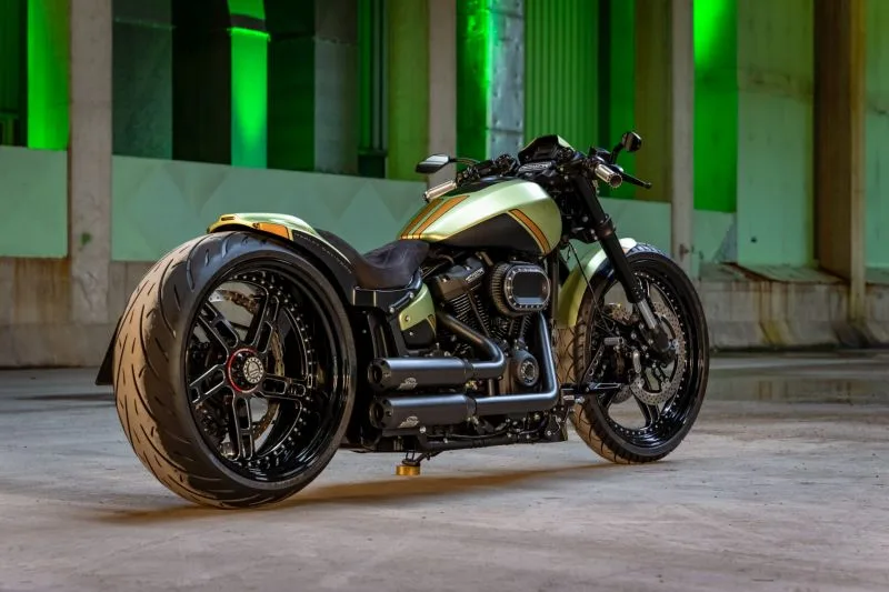 Harley-Davidson-FXDR-Golden-Lime-customized-by-Thunderbike