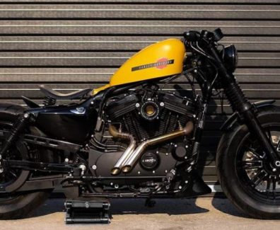 Harley-Davidson-Sportster-Bumblebee-by-Limitless-Customs