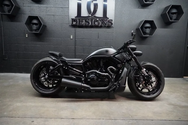 Harley-Davidson-V-Rod-Big-Ass-Diesel-by-DD-Designs