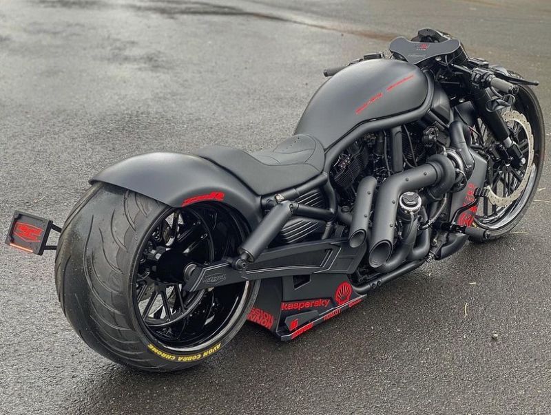 Harley-Davidson-V-Rod-enhanced-by-DGD-Custom