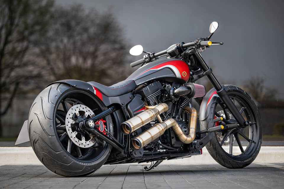 Harley-Davidson Breakout customized by BT Choppers