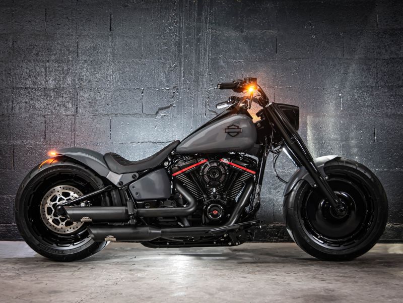 Harley-Davidson-Fat-Boy-racing-114-by-Melk-Motorcycles