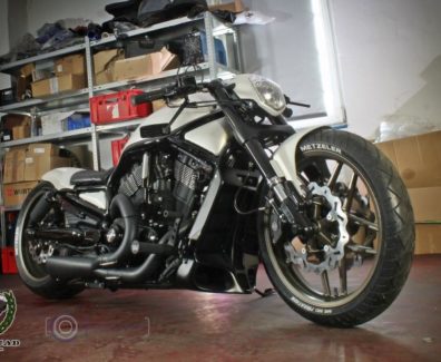 Harley-Davidson-V-Rod-Hurry-Kane-by-Rod-Squad-Motorcycles-08