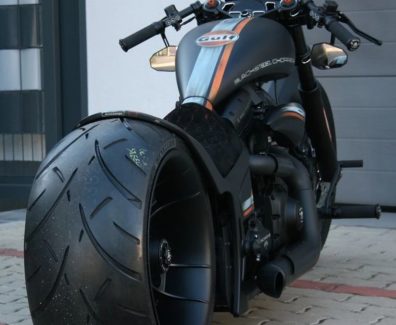 BSC-Racing-Edition-Black-Gulf-built-by-Black-Steel-Choppers-06