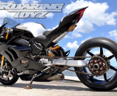 Ducati-Panigale-V4-R-Billet-extended-swingarm-by-Roaring-Toyz-03